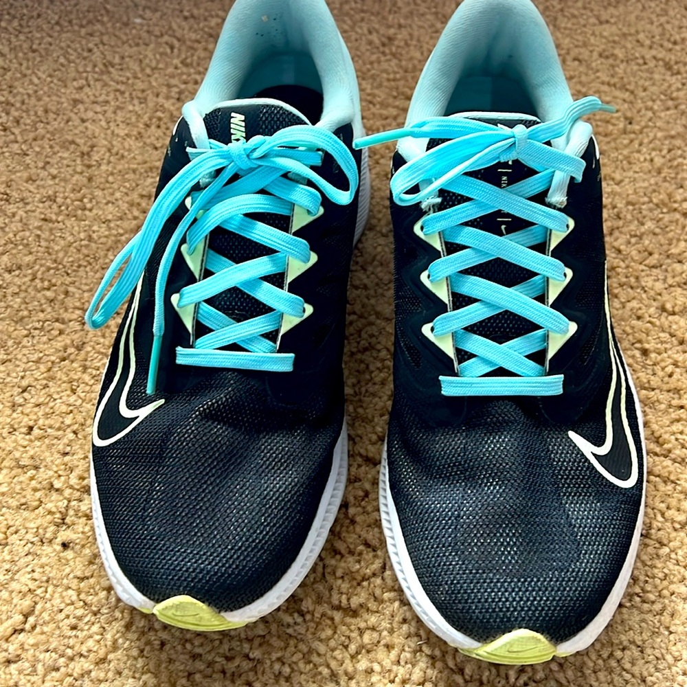 Nike Women's Shoes Nike Quest 3 Running Shoes